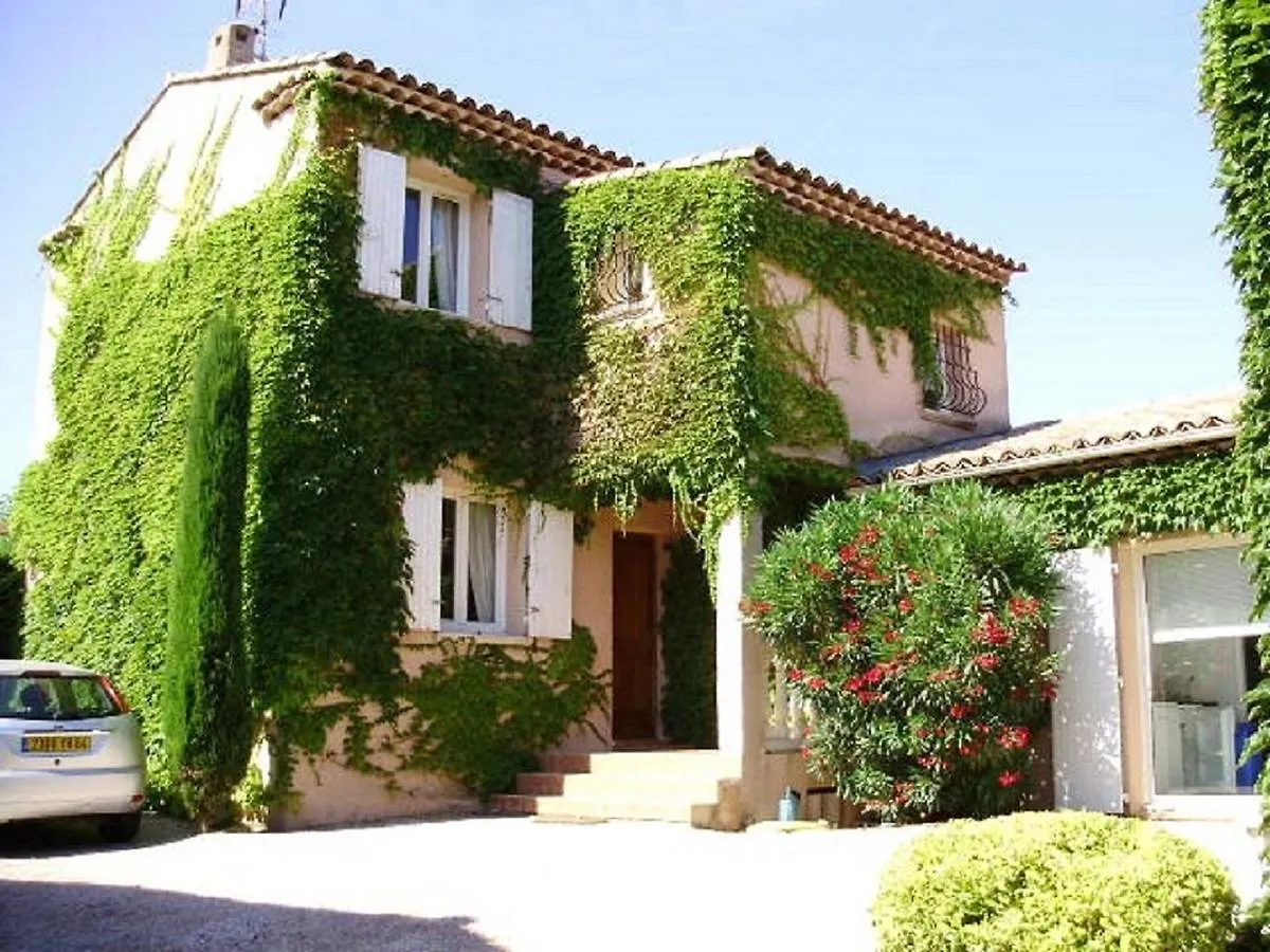 Villa Clairelou Pertuis Guest house